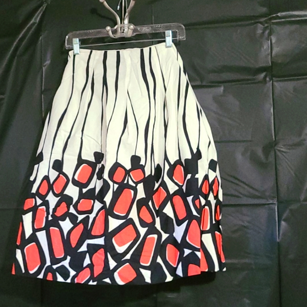 Talbots Flare Skirt Cream Coral Black pattern